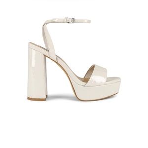 Steve Madden Lessa Heel, Size 5.5 W